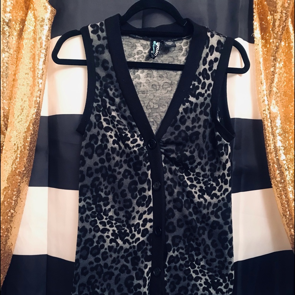 Black & grey cheetah print long vest